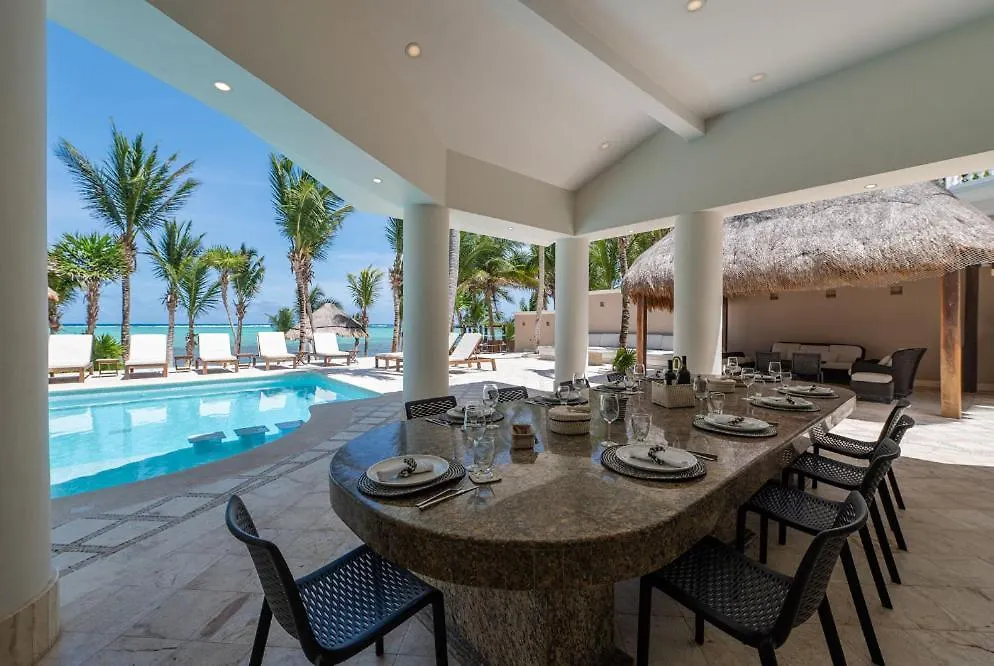 Mansion Villa In Soliman Bay For 34 Guests! Tulum Holiday home